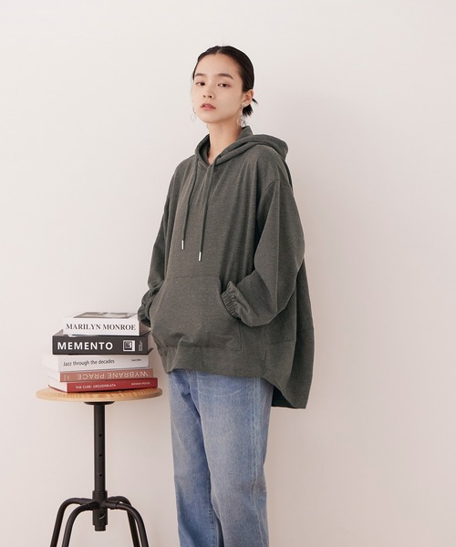Fashion Letter(ファッションレター)の「【M-5L】ミニ裏毛ヒップカバーパーカー(パーカー・レディース・チャコールグレー/ブラック/杢グレー・M~L/LL~3L/4L~5L)」の6枚目の写真
