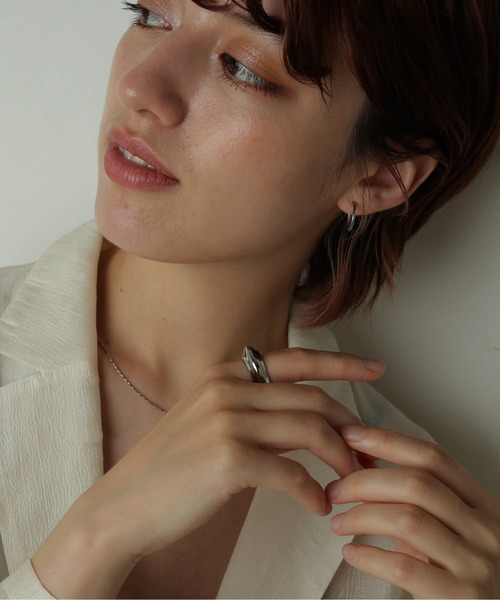 ORLEAN(オルレアン)の「金属アレルギー対応 ボリューム幅広リング 11号 サージカルステンレス(リング・レディース・シルバー・フリー)」の6枚目の写真