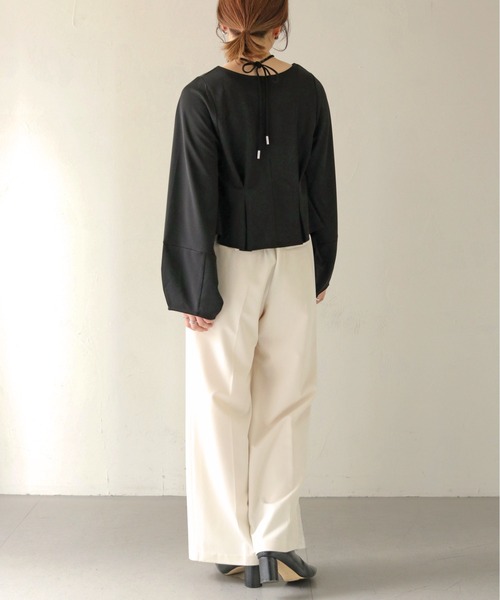 CLEIO（クレイオ）の「【CLEIO】ランタンスリーブペプラムプルオーバー（Tシャツ/カットソー・レディース・アイボリー/ブラック/ピンクベージュ・FREE）」の6枚目の写真