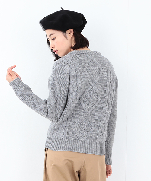 BEAMS BOY（ビームスボーイ）の「BEAMS BOY / 3ゲージ アランクルー（ニット/セーター・レディース・グレー/ナチュラル/ネイビー・ONE SIZE）」の5枚目の写真