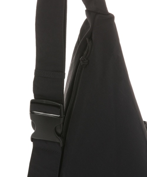 studio CLIP(スタディオクリップ)の「ナイロン中綿ワンショルダーボディバッグ(ボディバッグ/ウエストポーチ・レディース・オレンジ/ブラック/ベージュ・FREE)」の8枚目の写真