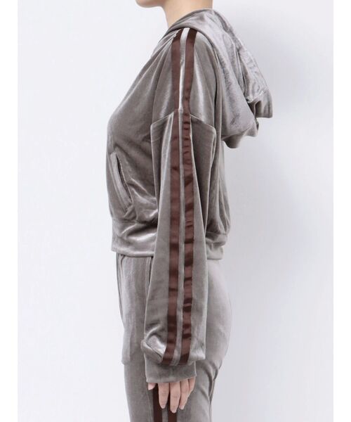 GYDA（ジェイダ）の「ベロアラインショートPK（カーディガン/ボレロ・レディース・ブラック/ベージュ・FREE）」の19枚目の写真