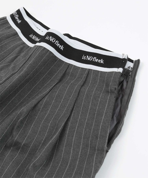 miette(ミエット)の「ピンストライプウエストロゴゴムタックパンツ(その他パンツ・レディース・ブラック/グレー・FREE)」の4枚目の写真