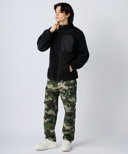 Ocean Pacific（オーシャンパシフィック）の「【OP:オーピー】ボアフリースジップジャケット　ユニセックス　ネックスタンド　ブルゾン　保温（ブルゾン・メンズ・カーキ/ブラック/ベージュ・MEDIUM/X-LARGE/LARGE）」の10枚目の写真