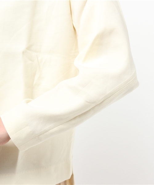 earth music&ecology（アースミュージックアンドエコロジー）の「ドロップショルダーボートネックプルオーバー（Tシャツ/カットソー・レディース・ライトグレー/アイボリー/ブラック・FREE）」の10枚目の写真