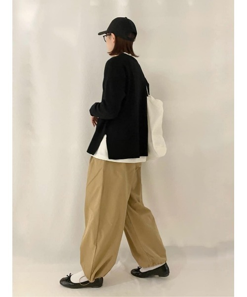 Right-on（ライトオン）の「【HONEYSUCKLE ROSE】キレイがつづくニット マシュマロタッチクルーニット（ニット/セーター・レディース・ブラック/オフホワイト・L/M）」の10枚目の写真