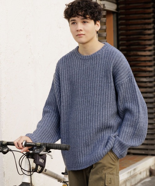 niko and...(ニコアンド)の「アゼワイドニットプルオーバー(ニット/セーター・メンズ・ブラウン/キャメル/チャコール/ブルー・MEDIUM/LARGE)」の4枚目の写真