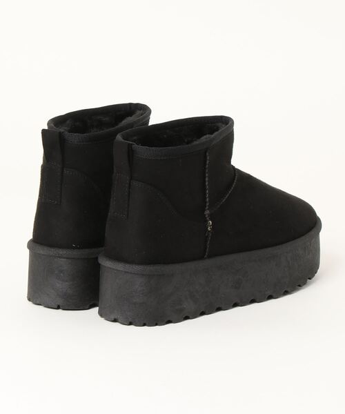シュープラザ（シュープラザ）の「【シュープラザ】ショート丈厚底ムートン風ブーツ（ブーツ・レディース・ブラック/ダークブラウン/ベージュ・L/LL/M/S）」の4枚目の写真
