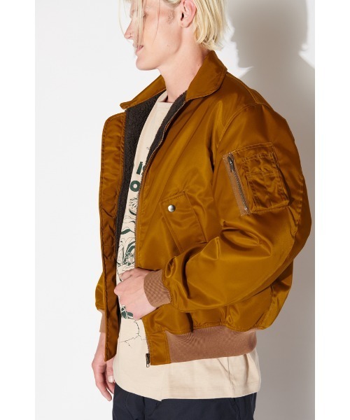 Not So Ape（ノットソーエイプ）の「Bomber Jacket（ブルゾン・メンズ・ゴールド/ブラック・MEDIUM/LARGE）」の4枚目の写真