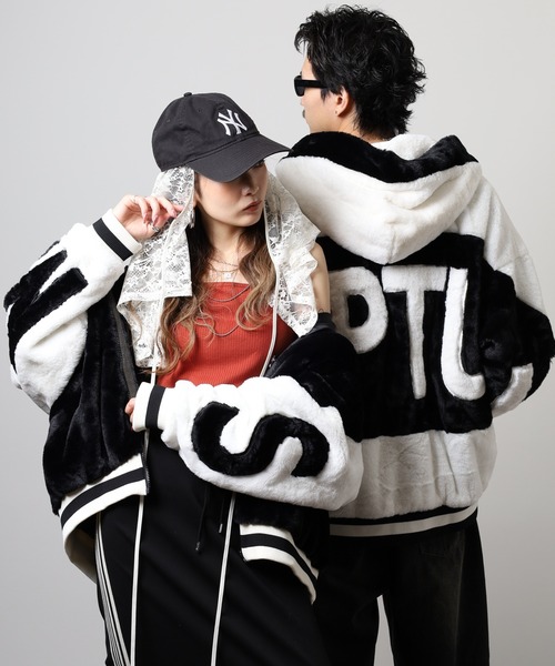 RE730(アールイーセブンサーティー)の「Eco fur big logo hood blouson / エコファー ビッグロゴ フードブルゾン unisex(ブルゾン・メンズ・ラベンダー/ブラック/ホワイト/サックスブルー・XL/M/L)」の18枚目の写真