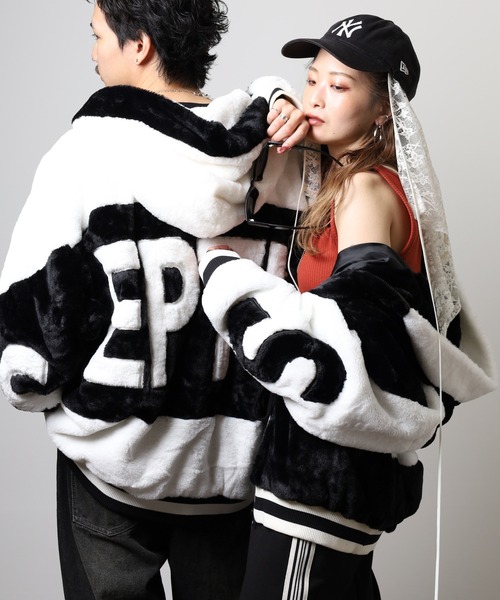 RE730(アールイーセブンサーティー)の「Eco fur big logo hood blouson / エコファー ビッグロゴ フードブルゾン unisex(ブルゾン・メンズ・ラベンダー/ブラック/ホワイト/サックスブルー・XL/M/L)」の19枚目の写真