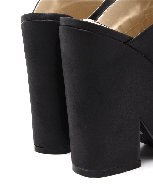 MIIA（ミーア）の「タッセルサボ（サンダル・レディース・ホワイト/ベージュ/イエロー/ブラック・24.5cm/22.5cm/23.5cm）」の7枚目の写真