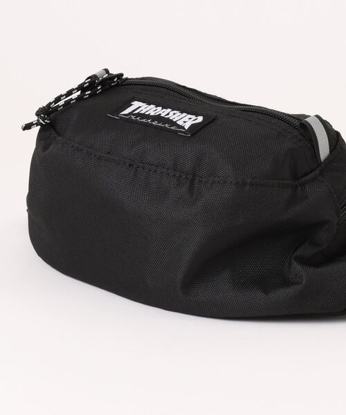 THRASHER(スラッシャー)の「撥水加工 ミニウエストポーチ BENCHMARKシリーズ(ボディバッグ/ウエストポーチ・メンズ・ブラック・FREE)」の3枚目の写真