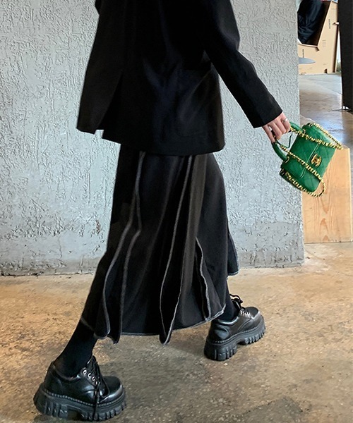 c.u.l（シーユーエル）の「ラインステッチ ロングスカート culw613（スカート・レディース・ブラック・M/L）」の11枚目の写真