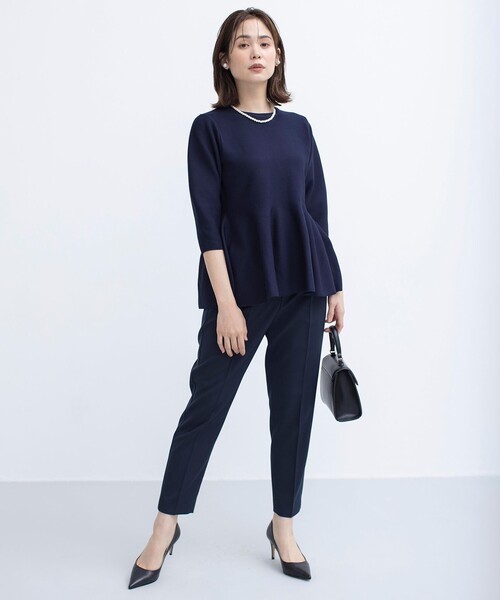 組曲（クミキョク）の「【WEB限定】スポンディッシュペプラム ニット（ニット/セーター・レディース・サックスブルー系/ネイビー系/アイボリー系・2/3）」の19枚目の写真