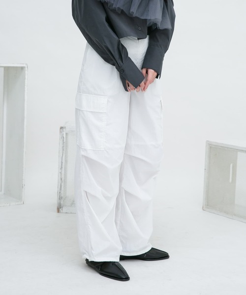 KBF（ケイビーエフ）の「ルーズカーゴパンツ（その他パンツ・レディース・シルバー/ネイビー/ホワイト・ONE）」の15枚目の写真