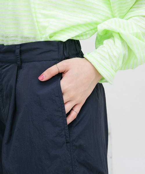 KBF（ケイビーエフ）の「ルーズカーゴパンツ（その他パンツ・レディース・シルバー/ネイビー/ホワイト・ONE）」の13枚目の写真