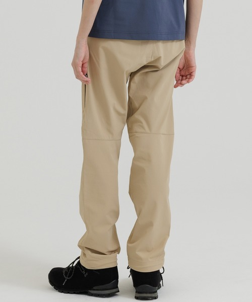 phenix outdoor(フェニックスアウトドア)の「phenix OUTDOOR(フェニックスアウトドア) レディース エクストラストレッチ リラクシングナイロンパンツ スタンダートシルエット アラートパンツ (撥水加工)(その他パンツ・レディース・ブラック/ベージュ/ネイビー/カーキ・SMALL/MEDIUM/LARGE)」の10枚目の写真