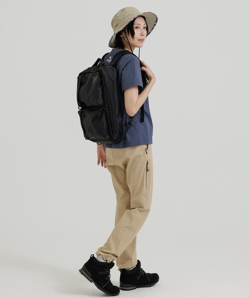 phenix outdoor(フェニックスアウトドア)の「phenix OUTDOOR(フェニックスアウトドア) レディース エクストラストレッチ リラクシングナイロンパンツ スタンダートシルエット アラートパンツ (撥水加工)(その他パンツ・レディース・ブラック/ベージュ/ネイビー/カーキ・SMALL/MEDIUM/LARGE)」の12枚目の写真
