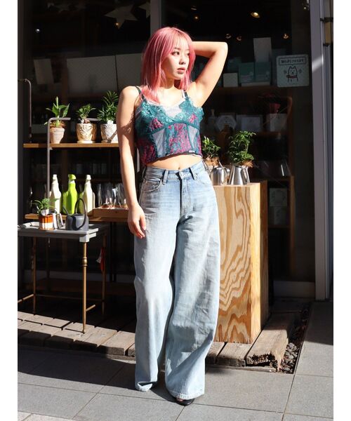 EVRIS（エヴリス）の「ボリュームワイドデニムパンツ（デニムパンツ・レディース・ライトブルー/ブラック/グリーン・MEDIUM/SMALL）」の22枚目の写真