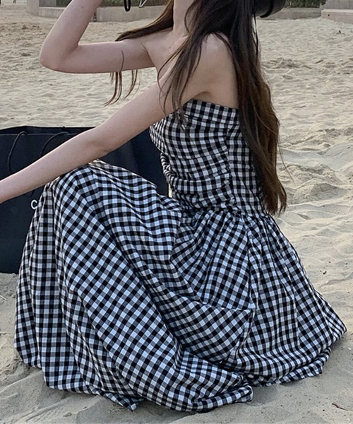 Twinkle;pm(トゥインクルピーエム)の「ギンガムチェックロングワンピース(ワンピース・レディース・ブラック×ホワイト・SMALL/MEDIUM/LARGE/X-LARGE)」の7枚目の写真