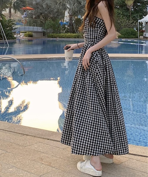 Twinkle;pm(トゥインクルピーエム)の「ギンガムチェックロングワンピース(ワンピース・レディース・ブラック×ホワイト・SMALL/MEDIUM/LARGE/X-LARGE)」の11枚目の写真