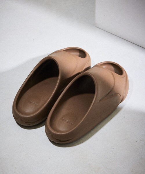 セール】限定展開 1807/イチハチゼロナナ STAR SLIPPERS