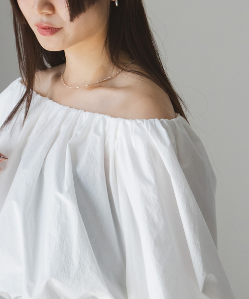 Noble（ノーブル）の「タイプライターオフショルバルーンブラウス（シャツ/ブラウス・レディース・ホワイト・FREE）」の2枚目の写真