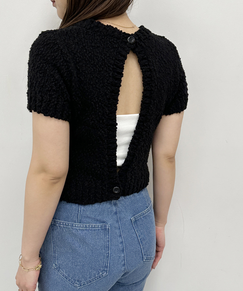 U by SPICK&SPAN(ユーバイスピックアンドスパン)の「コンパクトバックオープンニット(ニット/セーター・レディース・サックスブルー/ブラック/ホワイト・FREE)」の2枚目の写真