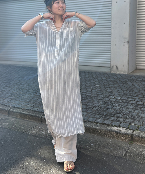 Rouge vif（ルージュヴィフ）の「シルク混シアーストライプ楊柳ワンピース（ワンピース・レディース・ベージュ/グレー・フリー）」の22枚目の写真