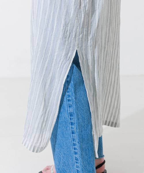 Rouge vif（ルージュヴィフ）の「シルク混シアーストライプ楊柳ワンピース（ワンピース・レディース・ベージュ/グレー・フリー）」の12枚目の写真