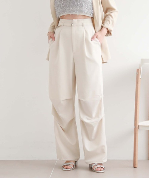 archives(アルシーヴ)の「H/Wタックパラシュートパンツ(カーゴパンツ・レディース・グレー/ブラック/アイボリー・MEDIUM)」の2枚目の写真