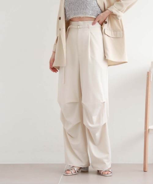 archives(アルシーヴ)の「H/Wタックパラシュートパンツ(カーゴパンツ・レディース・グレー/ブラック/アイボリー・MEDIUM)」の5枚目の写真