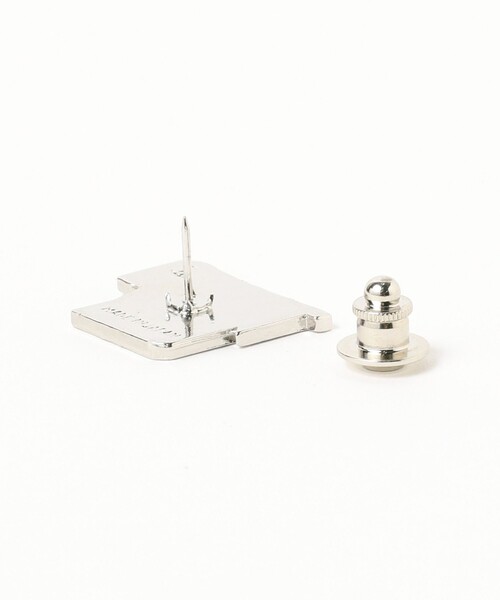 BEAMS BOY（ビームスボーイ）の「SOFT CREAM / TOKYO CITY ピン（ブローチ/コサージュ・レディース・ゴールド/シルバー・ONE SIZE）」の4枚目の写真