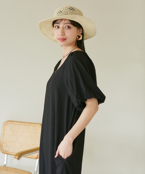 VIS(ビス)の「袖ボリューム裾ギャザーワンピース(ワンピース・レディース・ブラック/ベージュ系その他/オリーブ・FREE)」の9枚目の写真