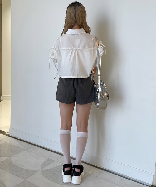 TORTE（トルテ）の「ドロストスリーブショートシャツ（シャツ/ブラウス・レディース・ブルー系その他/ダークブルー/ブラック系その他/グレー/ホワイト・FREE）」の11枚目の写真