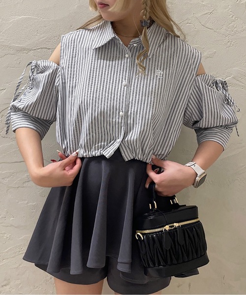 TORTE（トルテ）の「ドロストスリーブショートシャツ（シャツ/ブラウス・レディース・ブルー系その他/ダークブルー/ブラック系その他/グレー/ホワイト・FREE）」の14枚目の写真