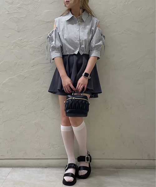 TORTE（トルテ）の「ドロストスリーブショートシャツ（シャツ/ブラウス・レディース・ブルー系その他/ダークブルー/ブラック系その他/グレー/ホワイト・FREE）」の17枚目の写真