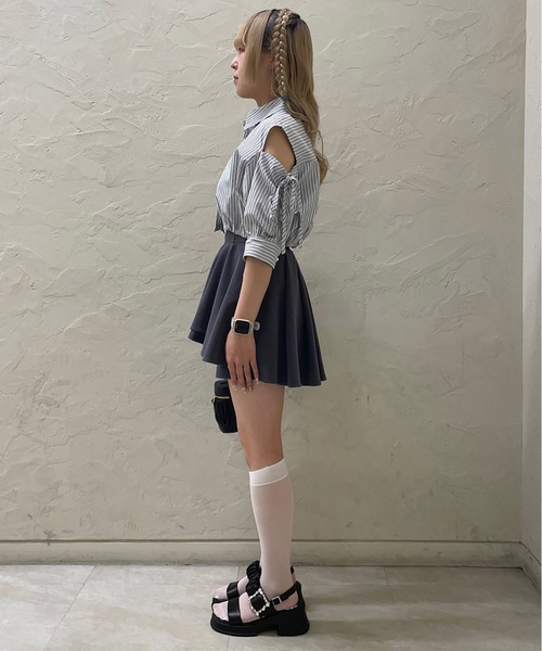 TORTE（トルテ）の「ドロストスリーブショートシャツ（シャツ/ブラウス・レディース・ブルー系その他/ダークブルー/ブラック系その他/グレー/ホワイト・FREE）」の18枚目の写真