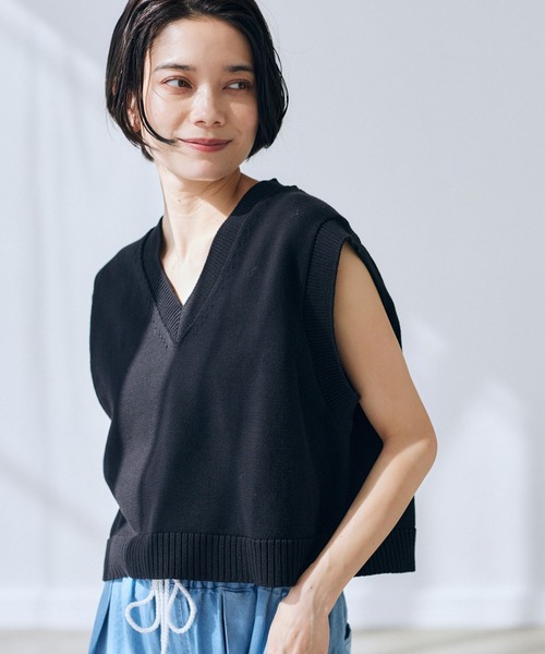 BARNYARDSTORM（バンヤードストーム）の「BARNYARDSTORM / コンパクトベスト /ハンドウォッシャブル（ニット/セーター・レディース・ブラック/ホワイト・1/0）」の3枚目の写真