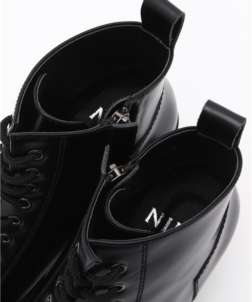 NINE(ナイン)の「レースアップショートブーツ(ブーツ・レディース・ブラック/ホワイト/キャメル・L/S/M)」の9枚目の写真