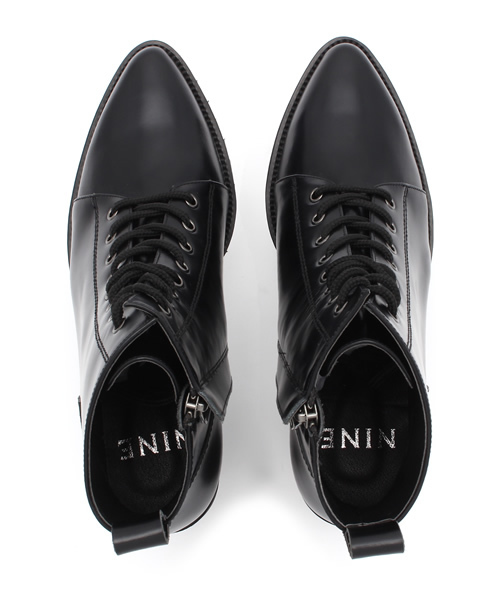 NINE(ナイン)の「レースアップショートブーツ(ブーツ・レディース・ブラック/ホワイト/キャメル・L/S/M)」の11枚目の写真