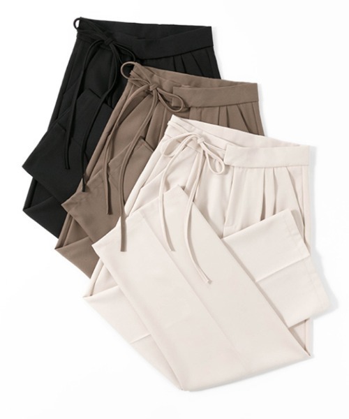 COCOMOMO（ココモモ）の「スラッと綺麗みせ サイドリボン タック入り スラックスパンツ ストレート センタープレス（スラックス・レディース・アイボリー/ブラウン/ブラック・XL/L/M/S）」の21枚目の写真