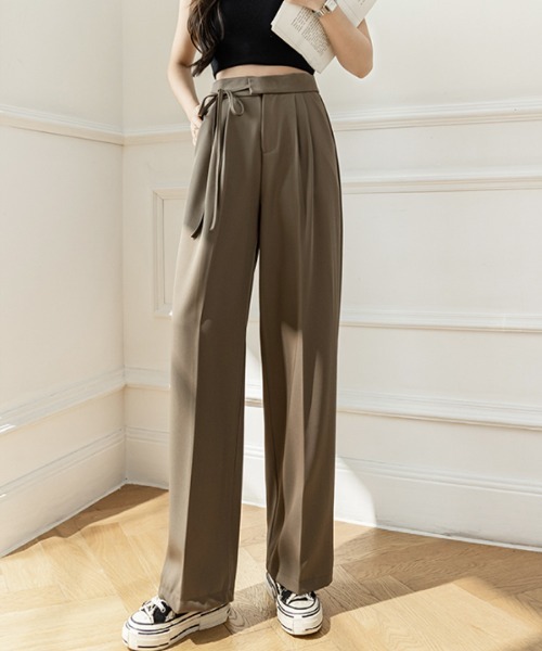 COCOMOMO（ココモモ）の「スラッと綺麗みせ サイドリボン タック入り スラックスパンツ ストレート センタープレス（スラックス・レディース・アイボリー/ブラウン/ブラック・XL/L/M/S）」の16枚目の写真