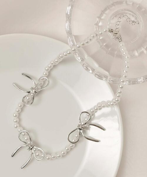 WEGO(ウィゴー)の「WEGO/パールメタルリボンネックレス(ネックレス・レディース・オフホワイト・FREE)」の1枚目の写真