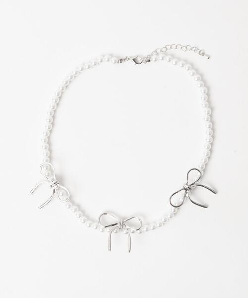 WEGO(ウィゴー)の「WEGO/パールメタルリボンネックレス(ネックレス・レディース・オフホワイト・FREE)」の3枚目の写真