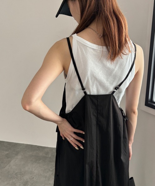 ISOOK(アイスー)の「【ISOOK / アイスー】サイドギャザーキャミソールワンピース / ナイロンワンピース 低身長ワンピース キャミワンピ ギャザー リボン 低身長向け ZOZOTOWN限定(ワンピース・レディース・ブラック・FREE)」の17枚目の写真