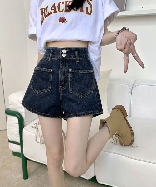 gossip！ロサンゼルス（ゴシップロサンゼルス）の「フェミニンデニムショートパンツ（デニムパンツ・レディース・ブルー・M/L/S）」の4枚目の写真