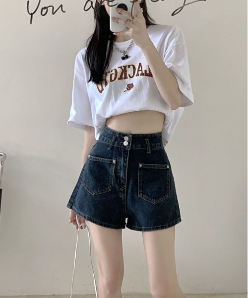 gossip！ロサンゼルス（ゴシップロサンゼルス）の「フェミニンデニムショートパンツ（デニムパンツ・レディース・ブルー・M/L/S）」の15枚目の写真