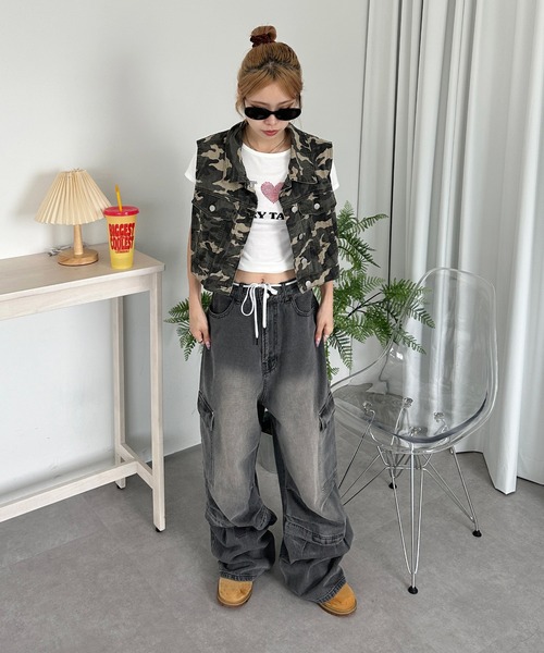 sedacle(セダクル)の「タックカーゴデニムパンツ(デニムパンツ・メンズ・グレー/ブルー・SMALL/MEDIUM/LARGE)」の7枚目の写真